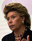 foto Dr. V. (Viviane) Reding foto Dr. V. (Viviane) Reding
