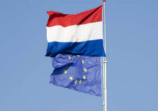 Nederlandse en Europese vlag