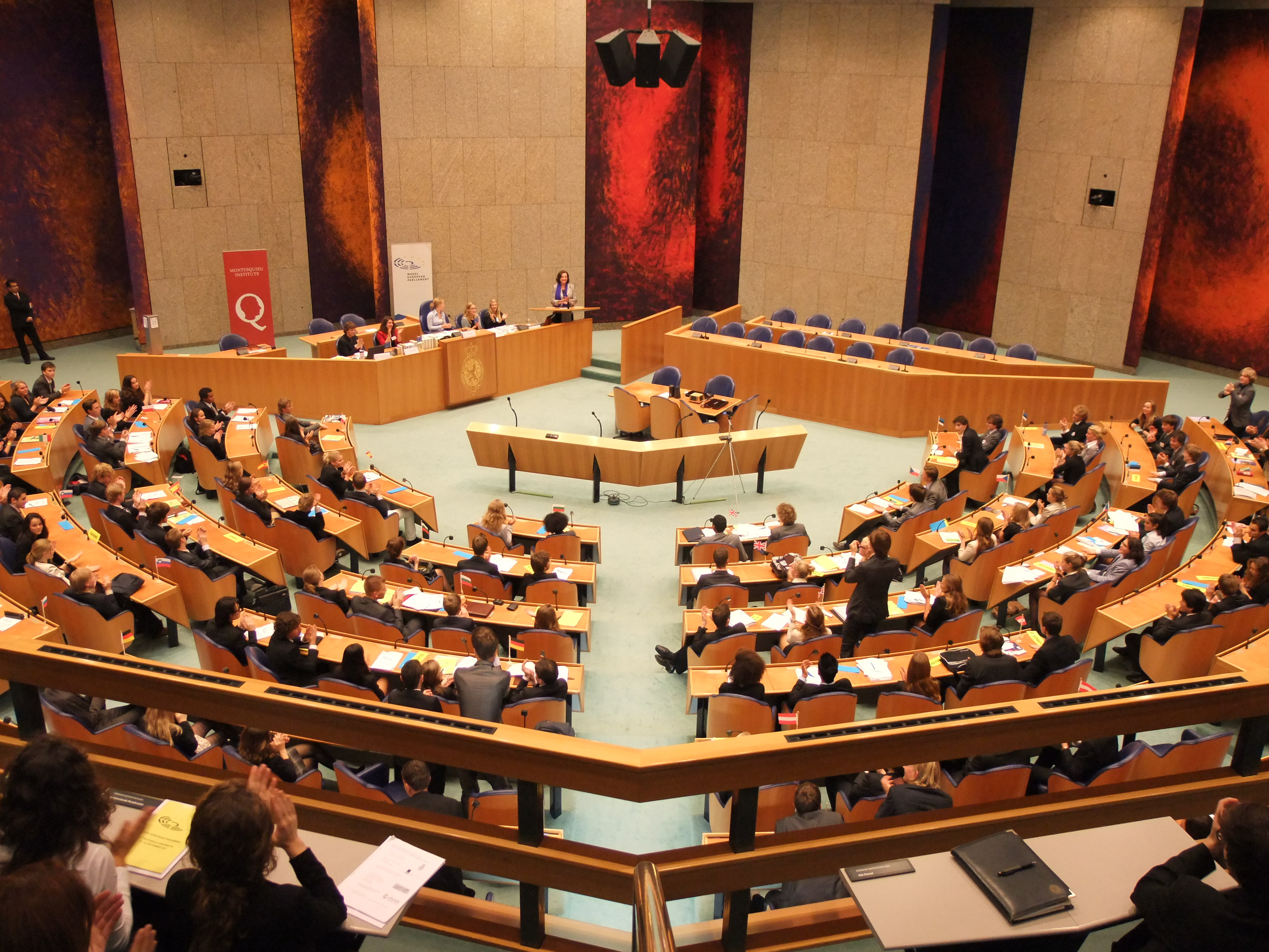 Tweede Kamer tijdens Model European Parliament