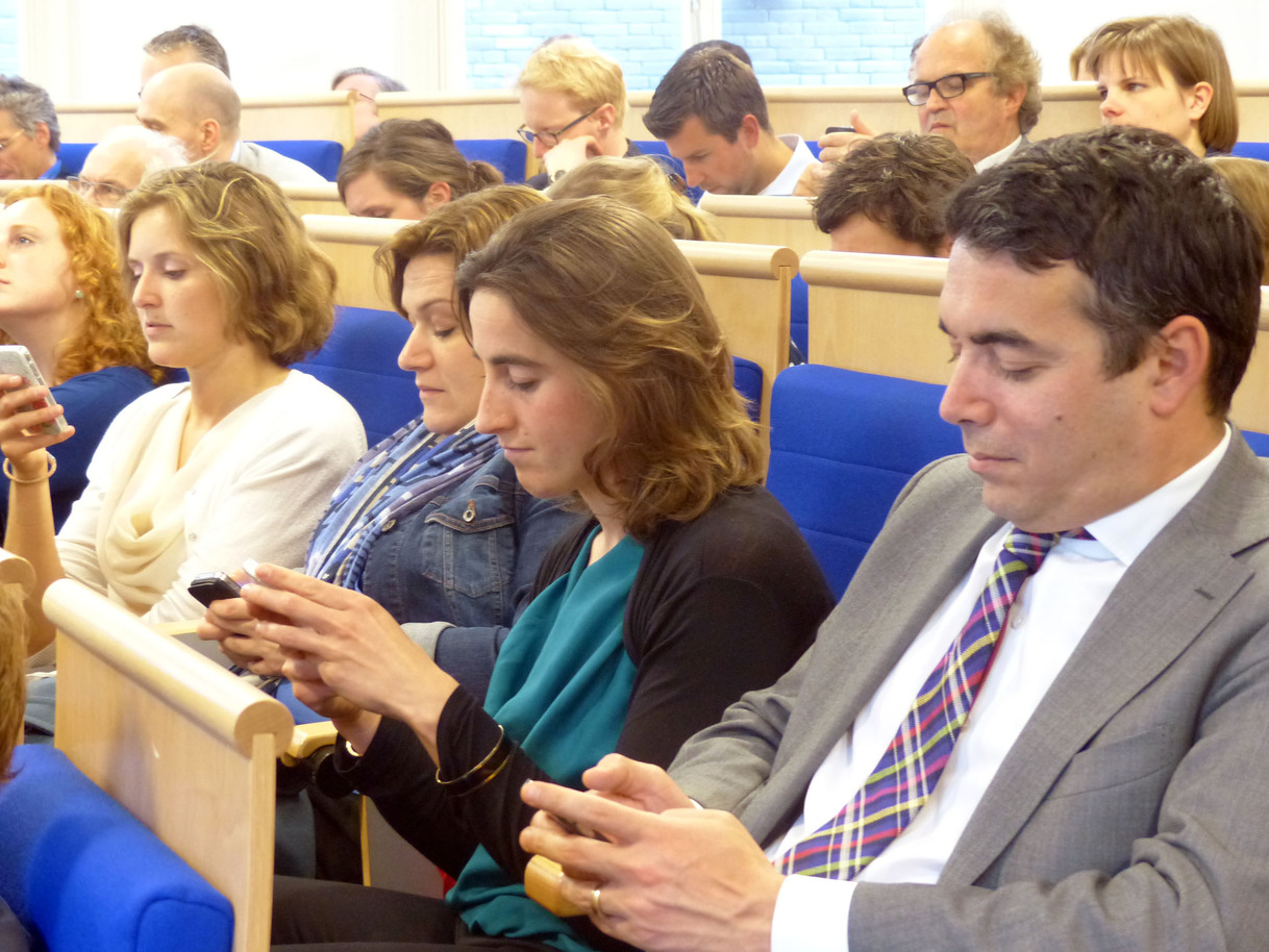 The participants are voting