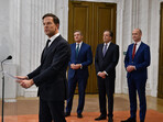 De fractievoorzitters van VVD, CDA, D66 en ChristenUnie geven een toelichting op het regeerakkoord De fractievoorzitters van VVD, CDA, D66 en ChristenUnie geven een toelichting op het regeerakkoord