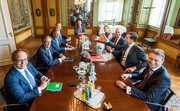 Informateur Zalm ging op woensdag 28 juni voor het eerst in gesprek met de onderhandelaars van VVD, CDA, D66 en ChristenUnie.