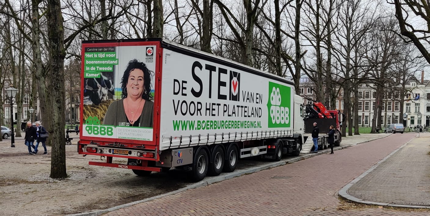Een vrachtwagen van de BoerBurgerBeweging