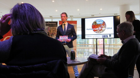 Politiek CafÃ©: gevolgen afluisterpraktijken voor de democratie
