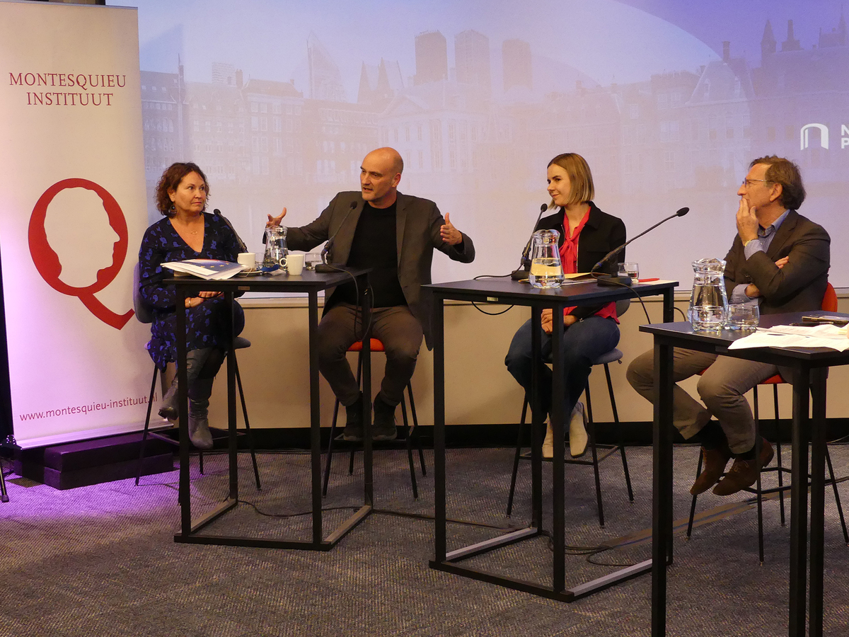 v.l.n.r.: Mendeltje van Keulen, Jasper van Dijk, Clara van de Wiel, Joris Backer