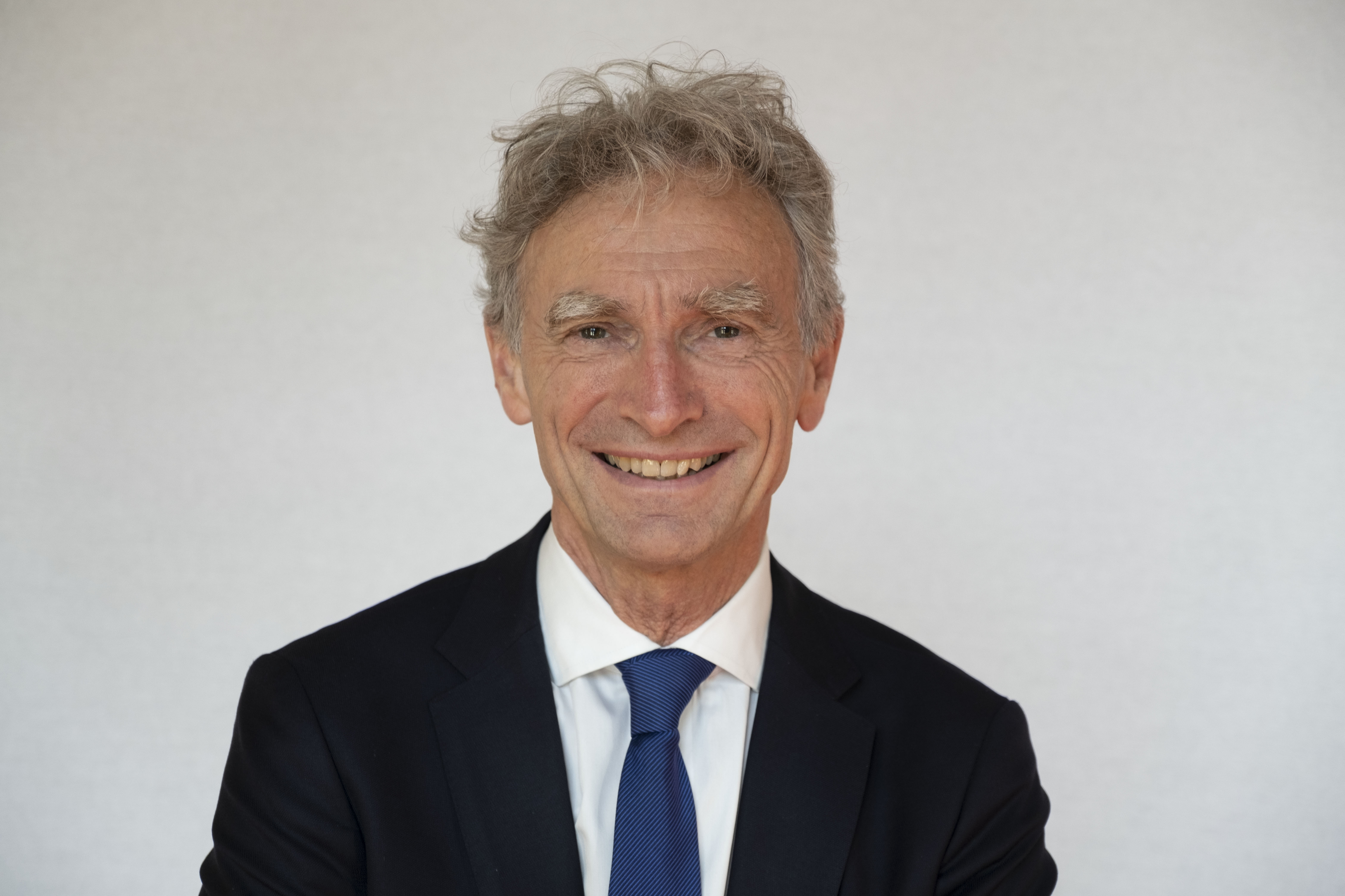 Integriteitsdilemma: zijn lobbyfuncties te combineren met het Eerste Kamerlidmaatschap?