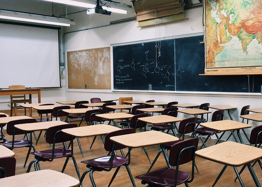 Koranscholen, toezicht en de Grondwet