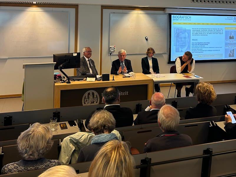 Eerste forum, met voorzitter Joop van den Berg, Geert Jan Hamilton, Carla Hoetink en Ilja Nieuwland